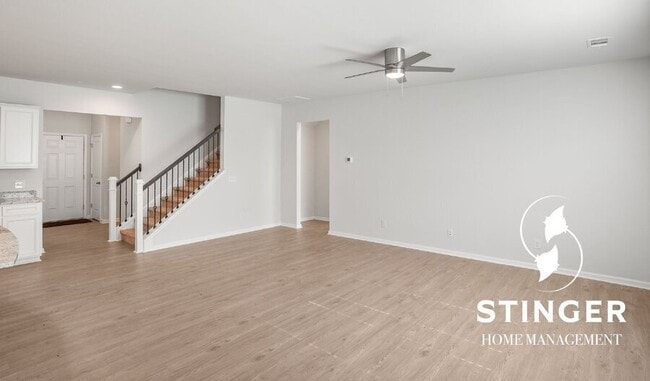 Building Photo - 70 Keowee Ln