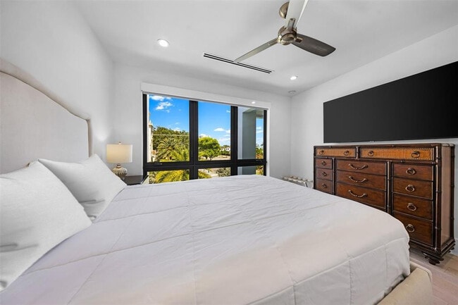 Building Photo - 2001 Marietta Dr