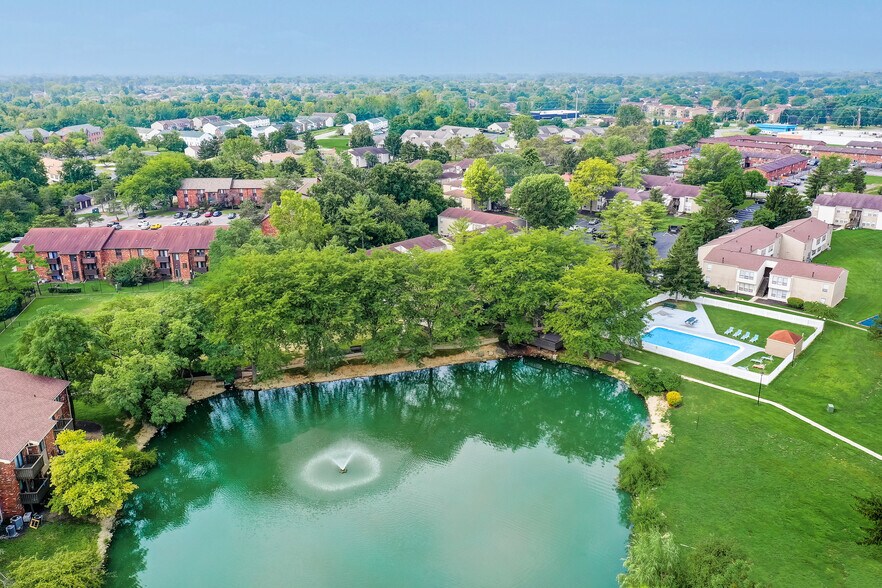 Lake Eden Apartments & Townhomes 5179 Dempster Dr Columbus OH 43228