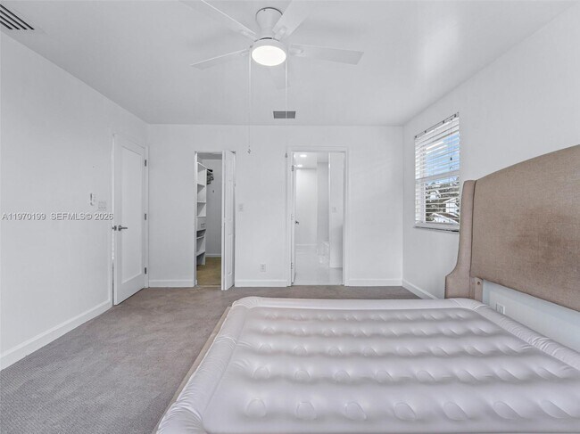 Building Photo - 10281 NW 32nd St