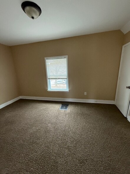 Building Photo - 5891 Vancourt St