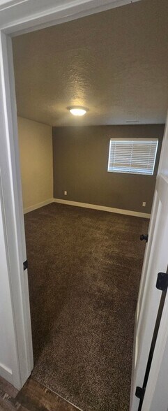 Building Photo - 210 W 510 S