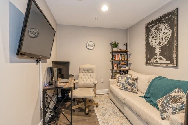 Building Photo - 3312 Hudson Ave