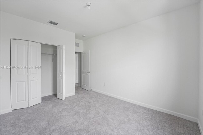 Building Photo - 124 SW 184th Way