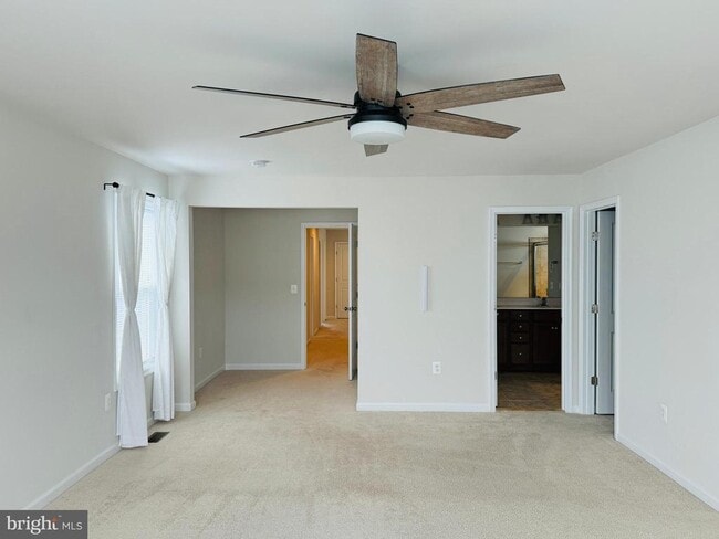 Building Photo - 454 Coastal Ave