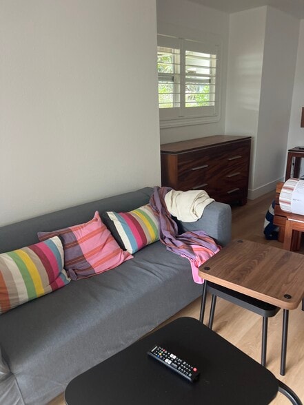 Building Photo - 337 Alta Ave