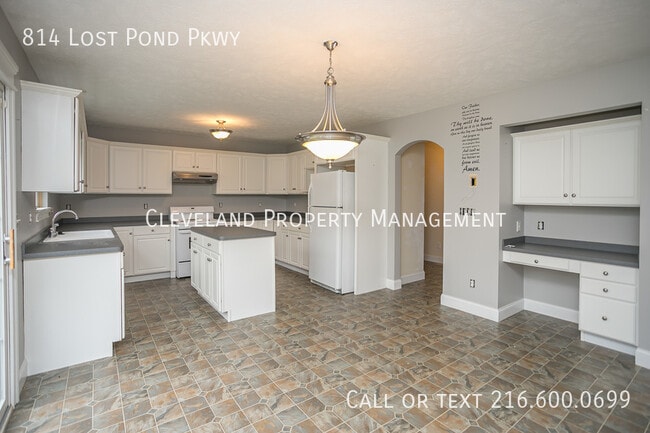 Building Photo - 814 Lost Pond Pkwy