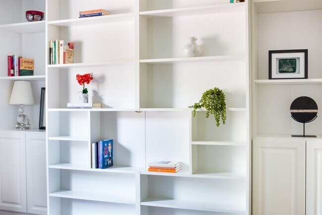 Building Photo - 1000 Liberty Park Dr