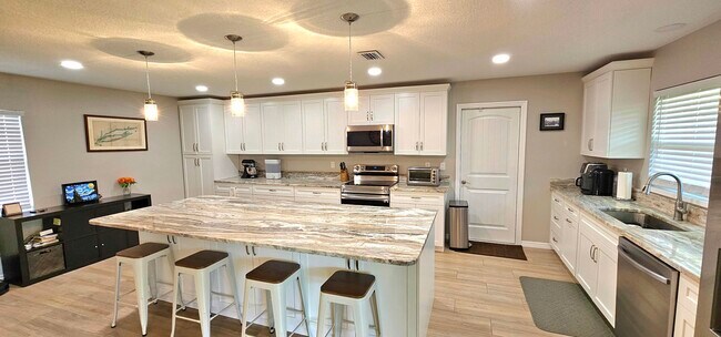 Building Photo - 964 Beechfern Ln