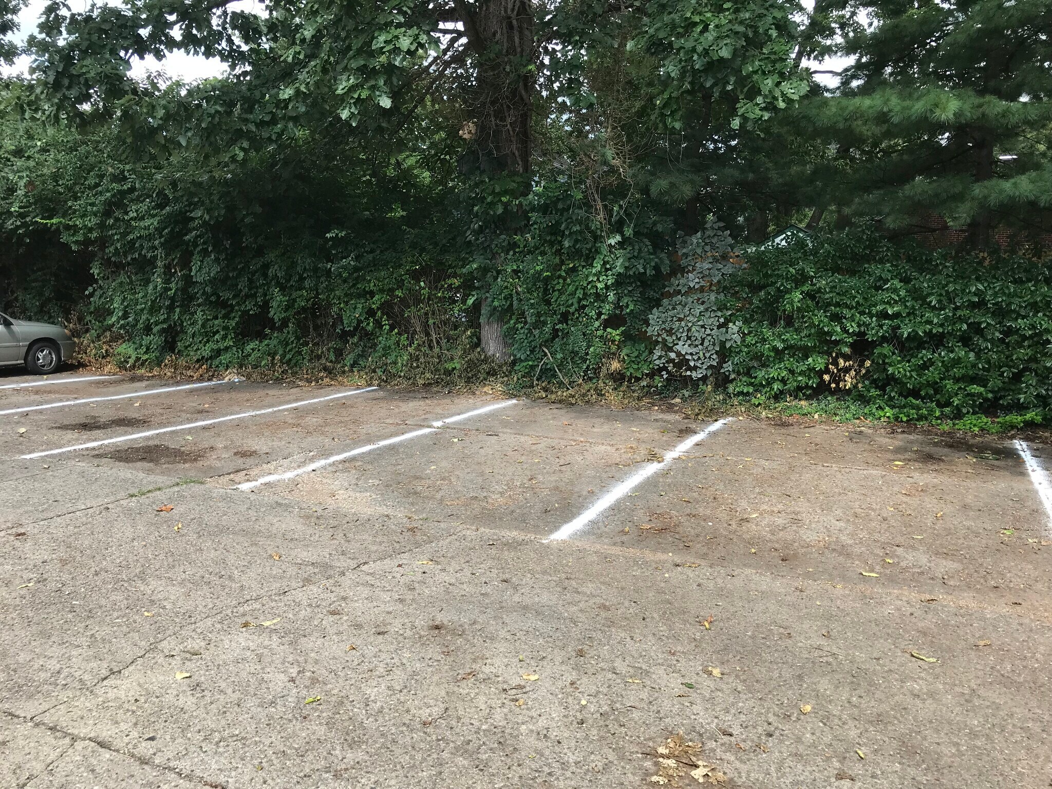 Building Photo - 512 Olden Ave