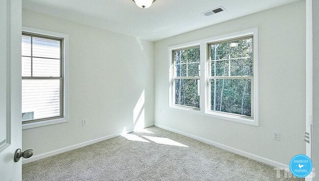 Building Photo - 1028 Navigon Dr