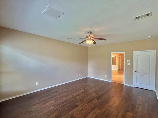 Building Photo - 26730 Wolfs Hill Ln