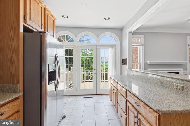 Building Photo - 6323 Barcroft Mews Dr