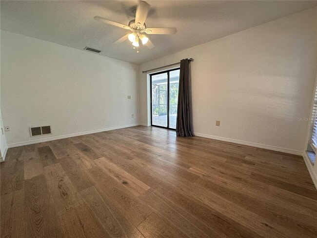 Building Photo - 733 Tropical Cir