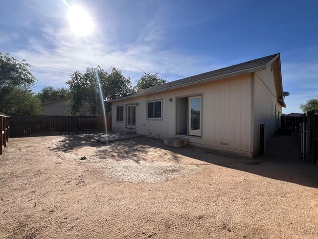 Building Photo - Mallard Estates 4 Bedroom, 2 Bath Home- Fallon, NV