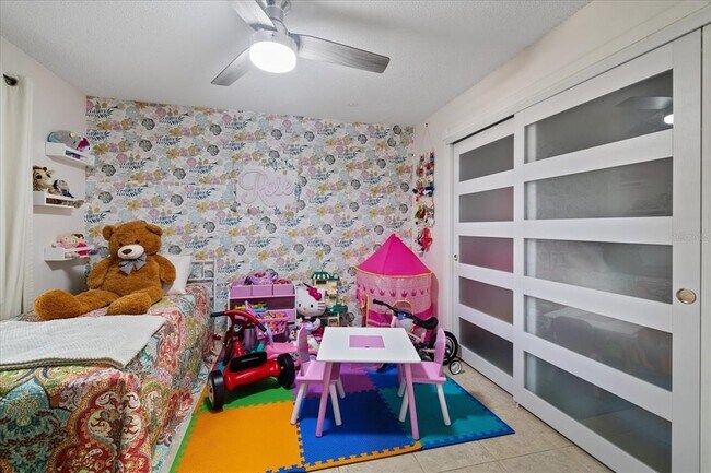 Building Photo - 8724 Mallard Reserve Dr