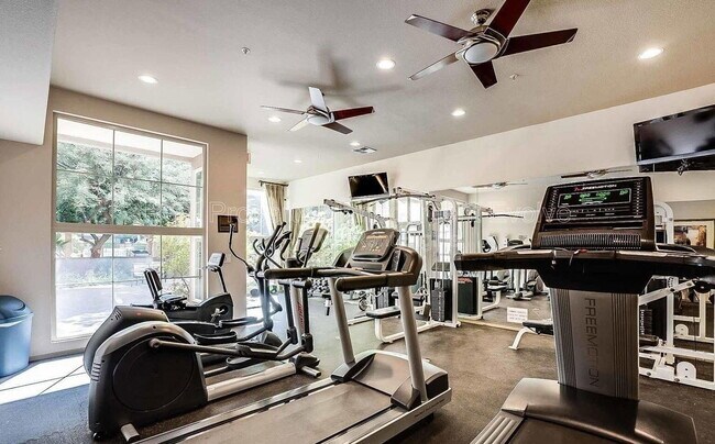 Building Photo - 425 W Rio Salado Pkwy
