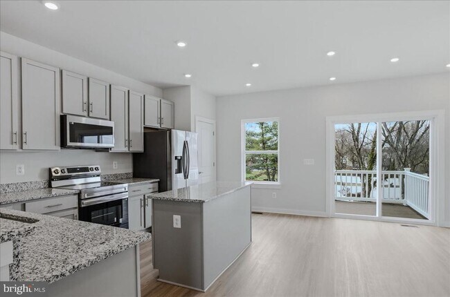 Building Photo - 101 Marlow Ct