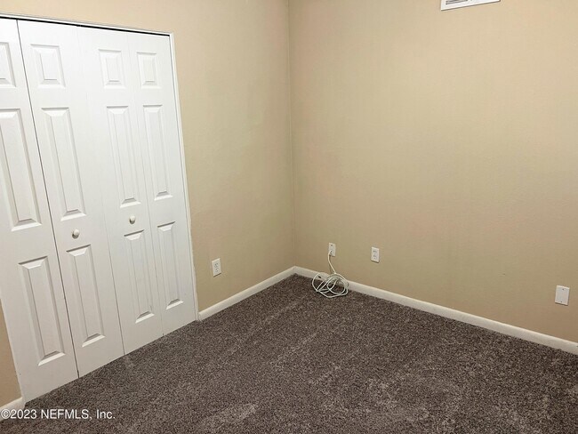 Building Photo - 8160 San Jose Manor Dr E