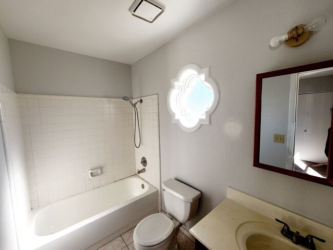 Building Photo - 3 Bedroom in Mesa!