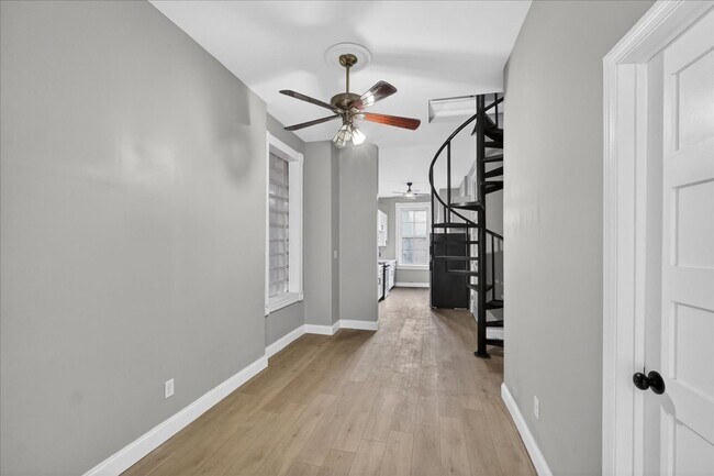 Building Photo - 1309 Shenandoah Ave