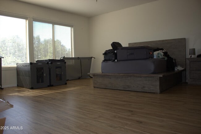 Building Photo - 1433 W Longhorn Dr