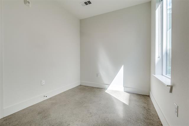 Building Photo - 4419 Cabell Dr