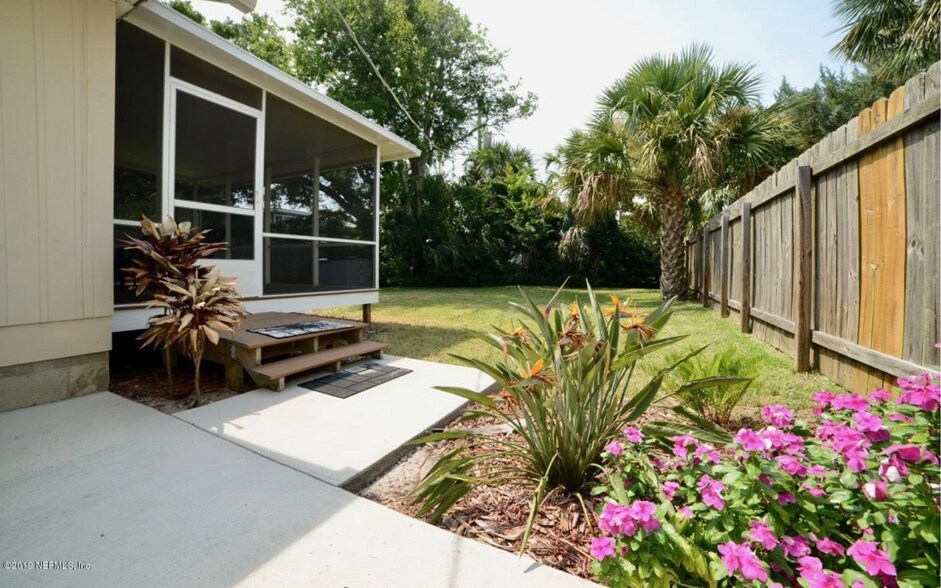 Building Photo - 314 Ribault St