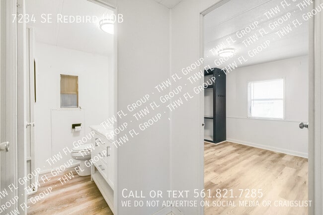 Building Photo - 7234 SE Redbird Cir