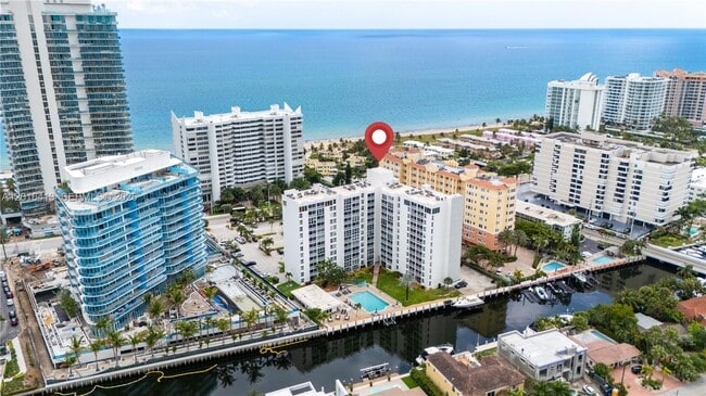 Building Photo - 1391 S Ocean Blvd