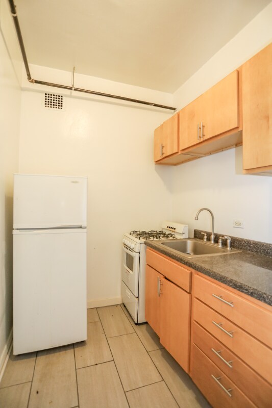 Building Photo - 4130 N Keystone Ave