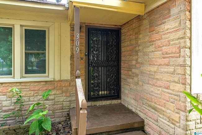 Building Photo - 309 Midwood Ave