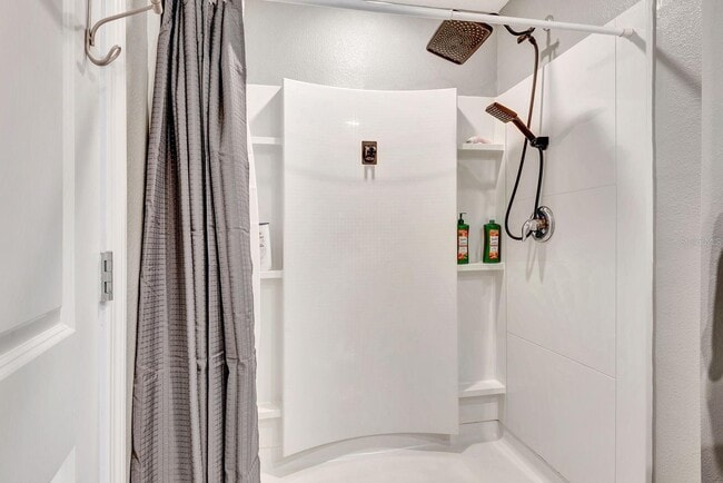 Building Photo - 2942 Rock Sound St