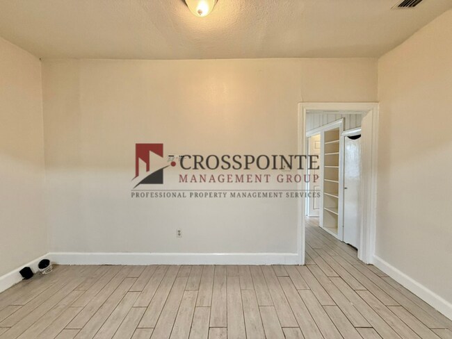 Building Photo - Beautiful 4 bedroom 2 bath home in the heart of Tyler!