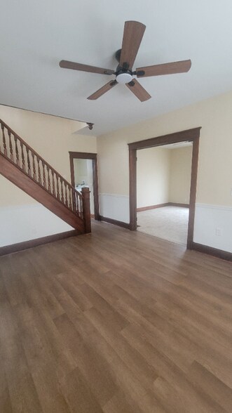 Building Photo - 1935 Cherry Valley Rd