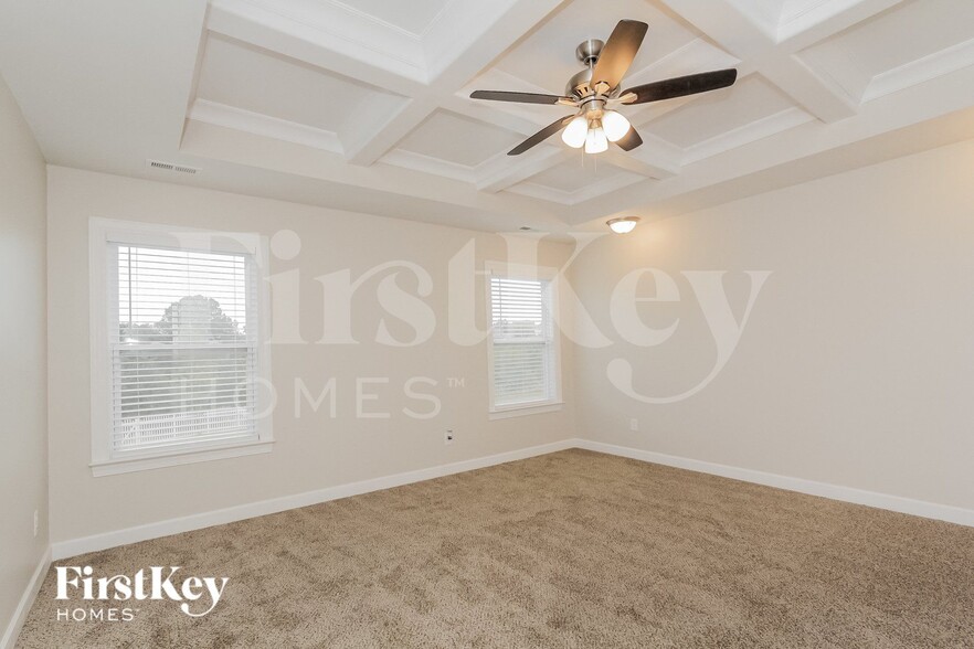 Building Photo - 162 Wellshire St