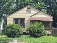 Building Photo - 309 Edwards St