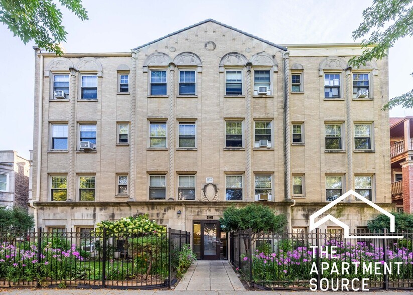 Building Photo - 4027 N Kenmore Ave