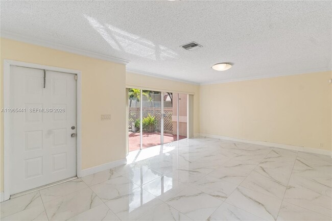 Building Photo - 11009 Mainsail Dr