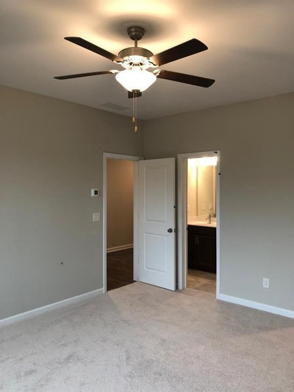 Building Photo - 3930 Redwood Dr