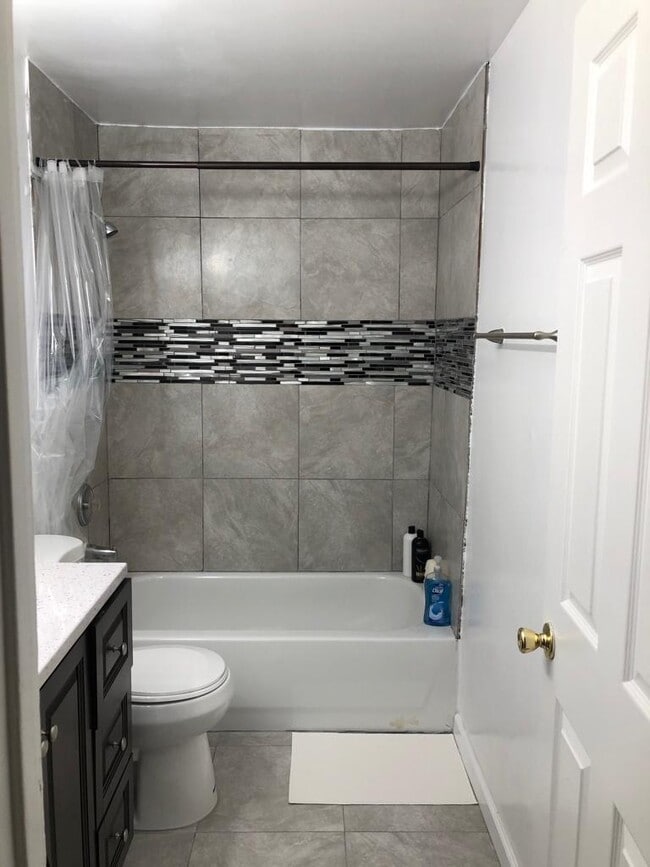 Building Photo - 3901 Pinkney Rd