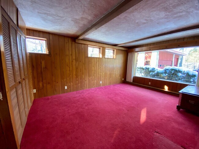 Building Photo - Historic Three Bedroom Home Available