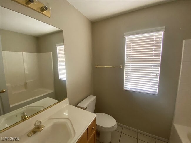 Building Photo - 355 Yacht Ave