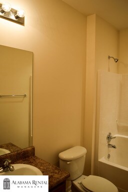 Building Photo - 6720 Southern Trace Cir