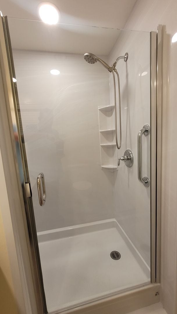 Building Photo - Seven Oaks Active Adult Living