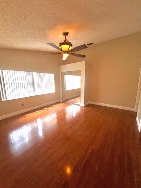 Building Photo - 10614 Crystal Cove Ln