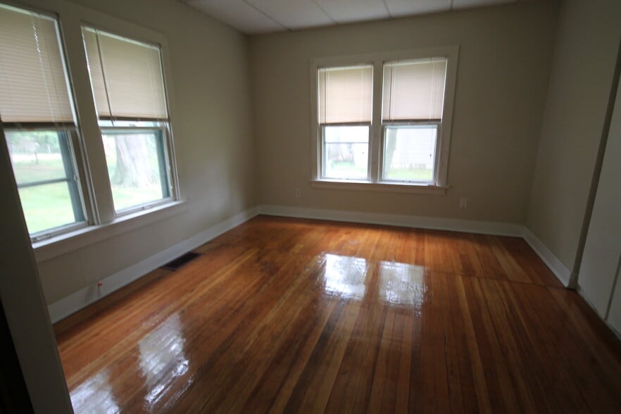 Building Photo - 1135 Euclid Ave