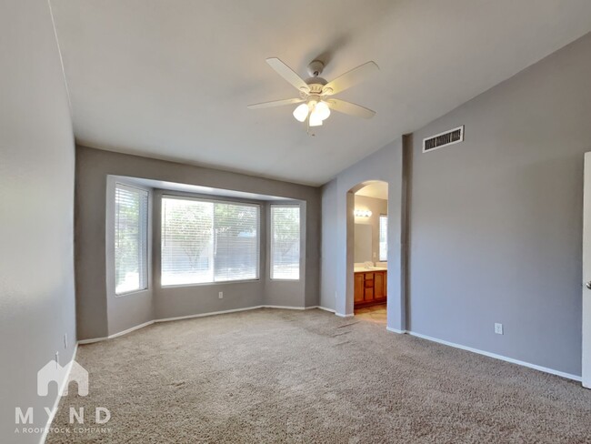 Building Photo - 9211 W Marconi Ave