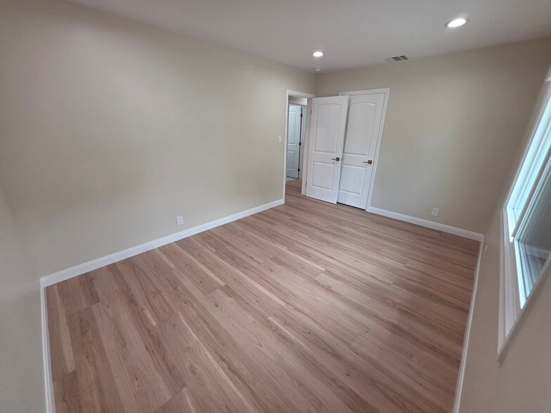 Building Photo - 6829 Murietta Ave