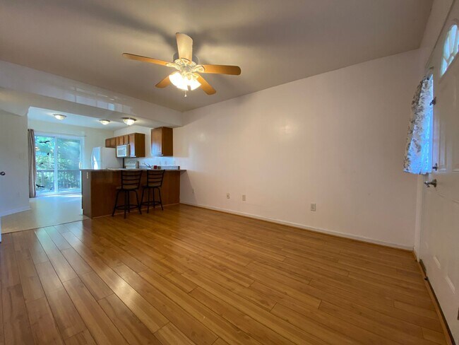 Building Photo - 2465 S Woolery Mill Dr